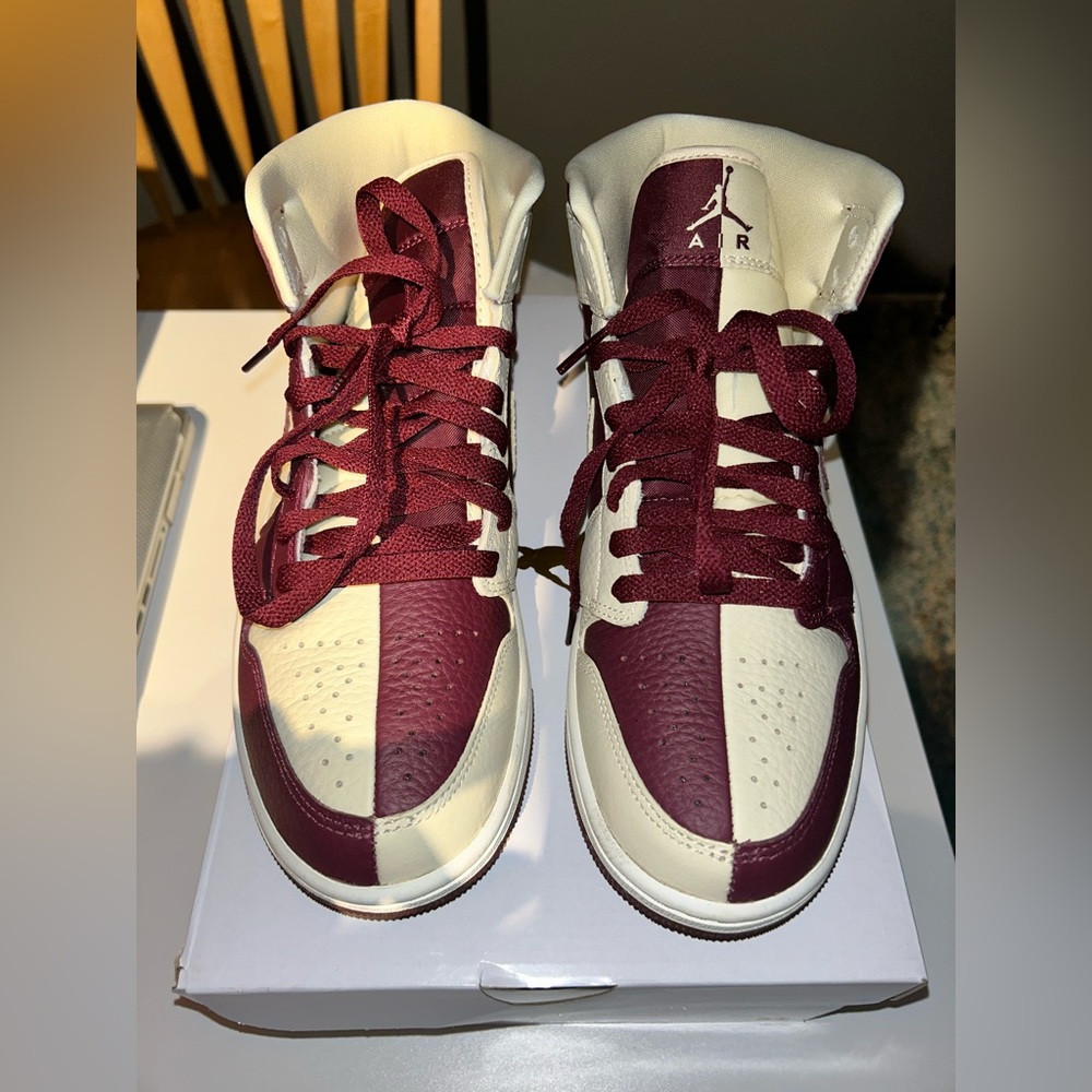 Jordan Retro 1 Mid SE